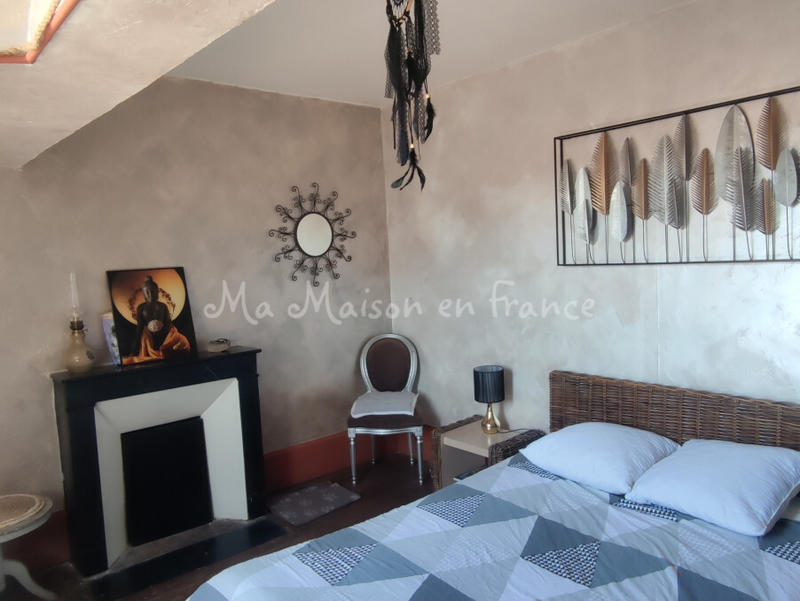 Maison - 585 m² - 12 pièces