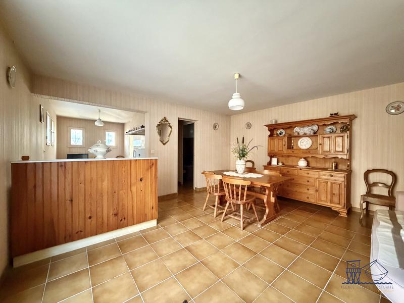 Maison ancienne - 107 m² - 8 pièces