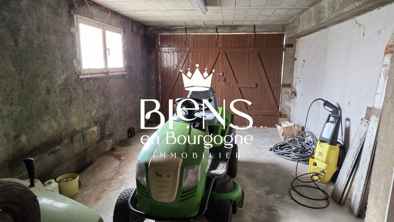 Maison traditionnelle - 174 m² - 7 pièces