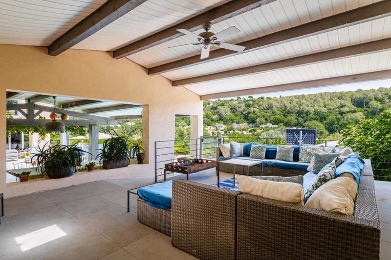 Villa - 280 m² - 8 pièces