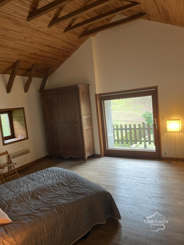 Moulin - 209 m² - 7 pièces