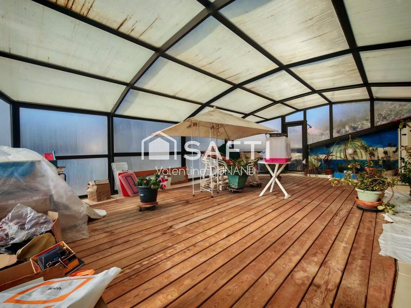 Maison - 96 m² - 3 pièces