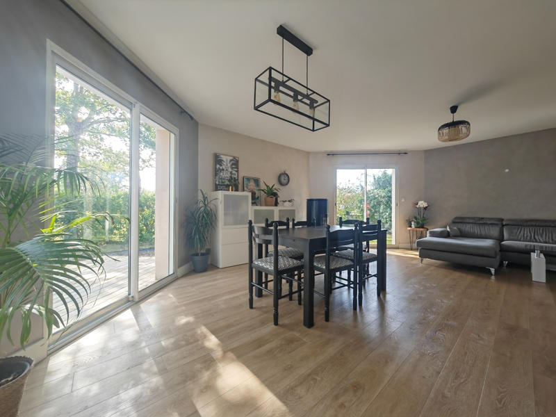 Maison - 112 m² - 5 pièces