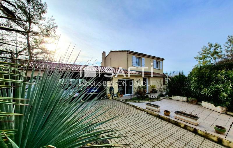 Maison - 131 m² - 4 pièces