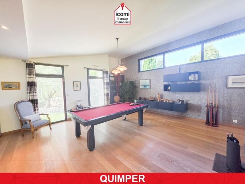 Propriété - 300 m² - 7 pièces