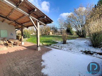 Maison - 201 m² - 8 pièces