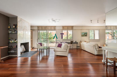 Appartement - 174 m² - 6 pièces