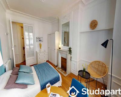 Chambre - 80 m² - 1 pièce