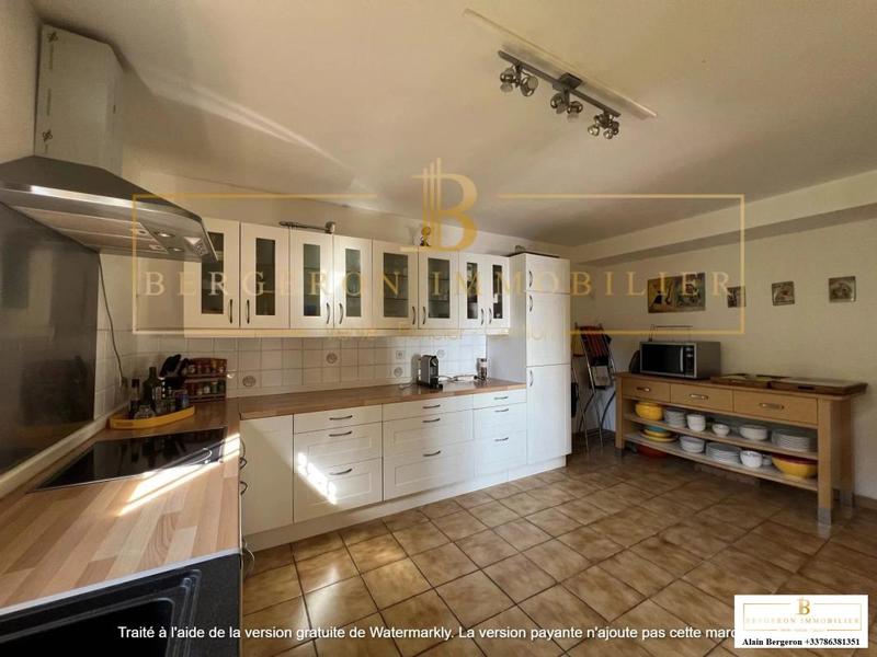 Villa - 194 m² - 5 pièces