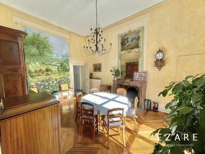 Appartement - 191 m² - 6 pièces