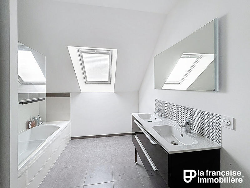 Maison - 113 m² - 6 pièces