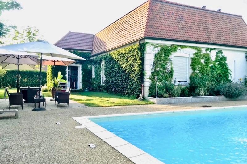 Maison - 180 m² - 6 pièces