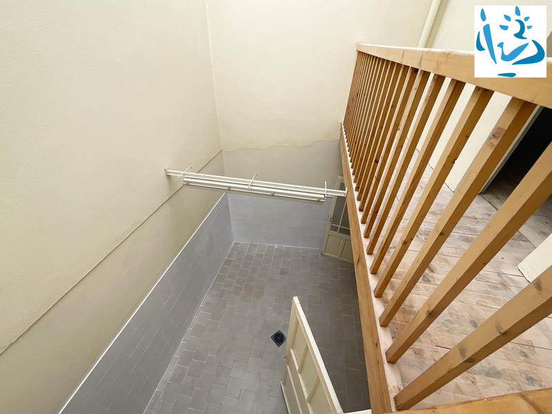 Local commercial - 106 m² - 6 pièces