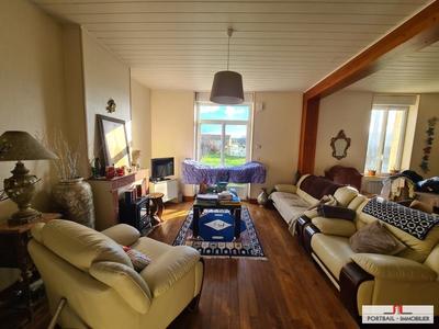 Maison en pierre - 116 m² - 4 pièces