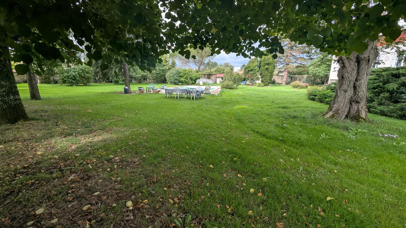 Maison - 202 m² - 8 pièces