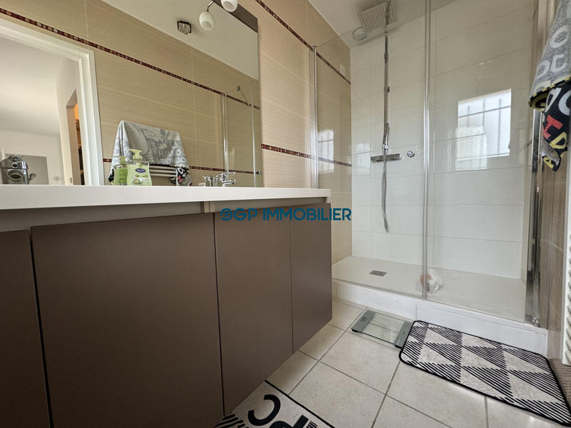 Maison - 147 m² - 6 pièces