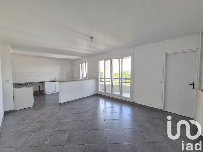 Appartement - 81 m² - 5 pièces