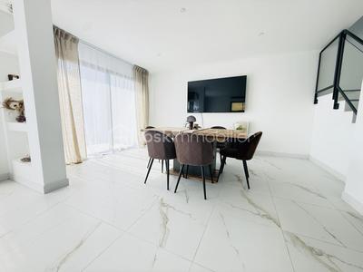 Maison - 149 m² - 6 pièces