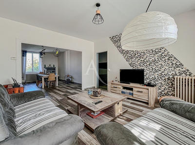 Maison - 175 m² - 6 pièces