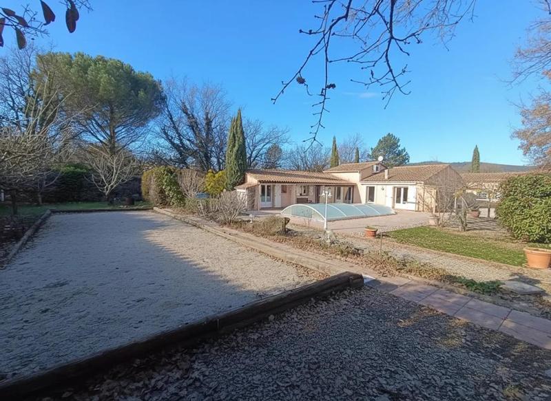 Maison - 161 m² - 7 pièces