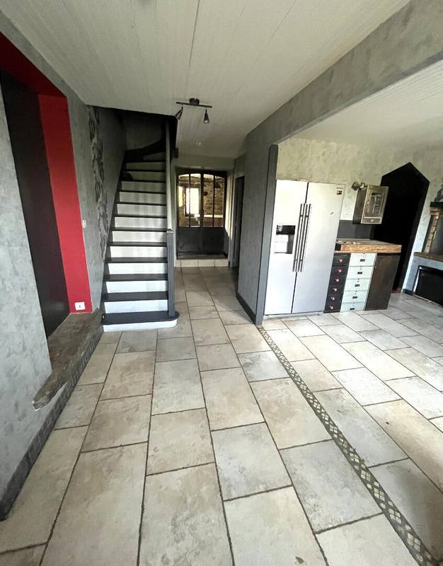 Maison - 152 m² - 8 pièces