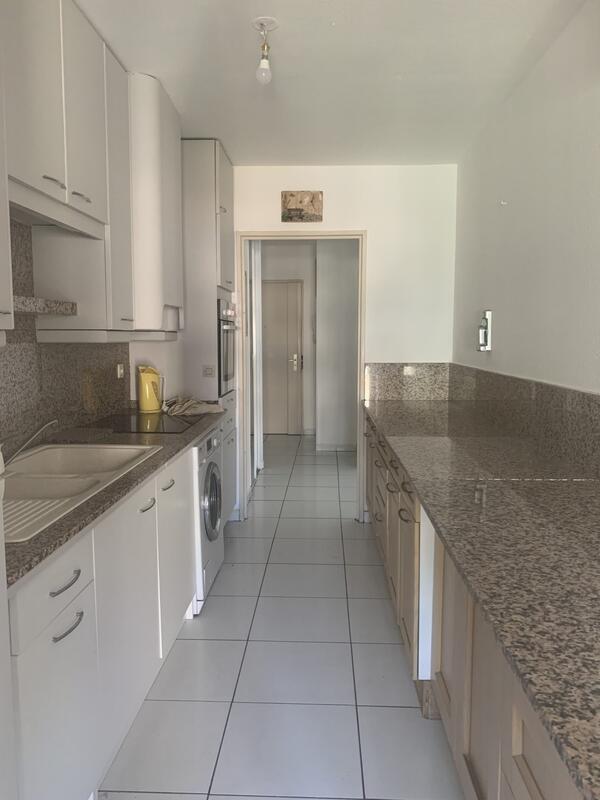 Appartement - 100 m² - 4 pièces