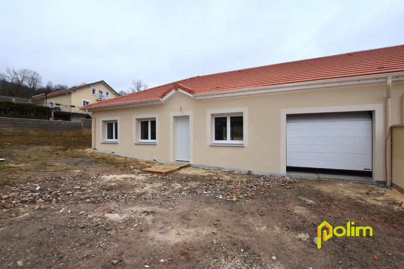 Maison - 93 m² - 5 pièces