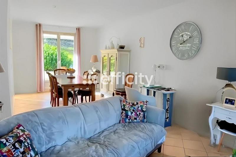 Maison - 110 m² - 6 pièces