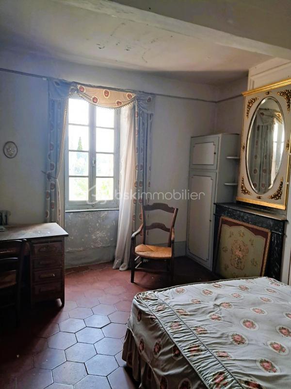 Demeure - 306 m² - 11 pièces