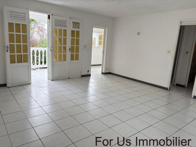 Maison - 215 m² - 7 pièces