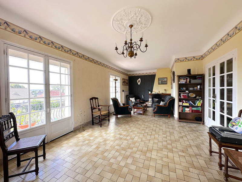 Maison - 136 m² - 6 pièces
