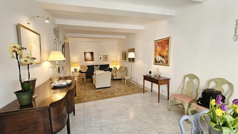 Maison traditionnelle - 140 m² - 5 pièces