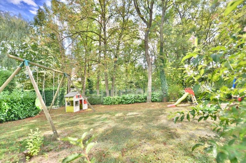 Maison en pierre - 545 m² - 21 pièces