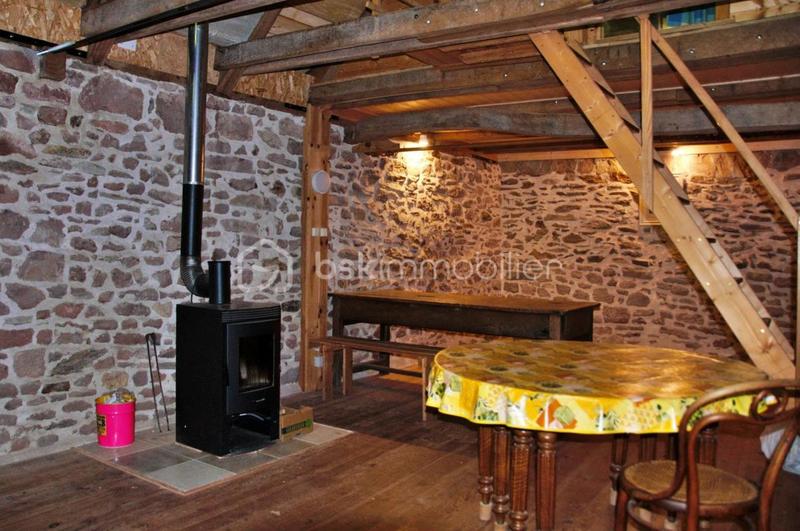 Maison en pierre - 109 m² - 4 pièces