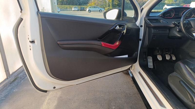 Peugeot 208 1.6 Thp 200 Gti