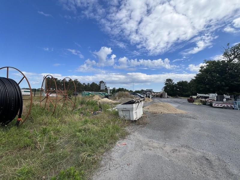 Local d'activités - 635 m² - 7 pièces