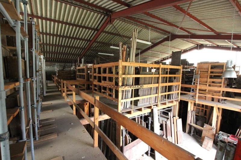 Local d'activité / Entrepôt - 527 m²