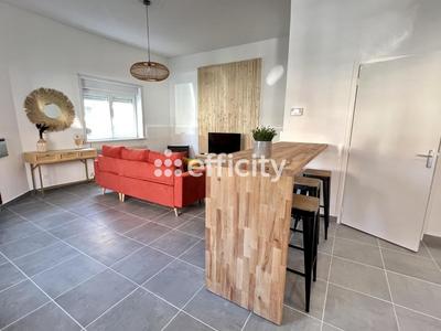 Immeuble - 109 m² - 6 pièces