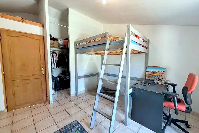 Maison - 165 m² - 7 pièces