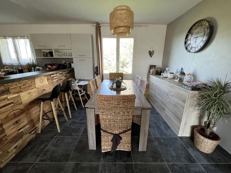 Maison traditionnelle - 111 m² - 5 pièces