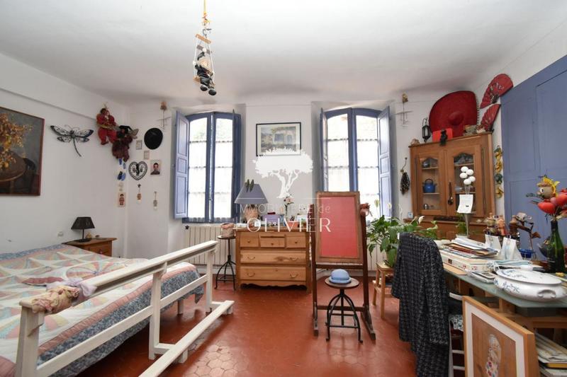 Maison - 445 m² - 10 pièces
