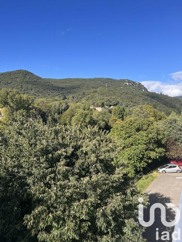 Appartement - 90 m² - 5 pièces