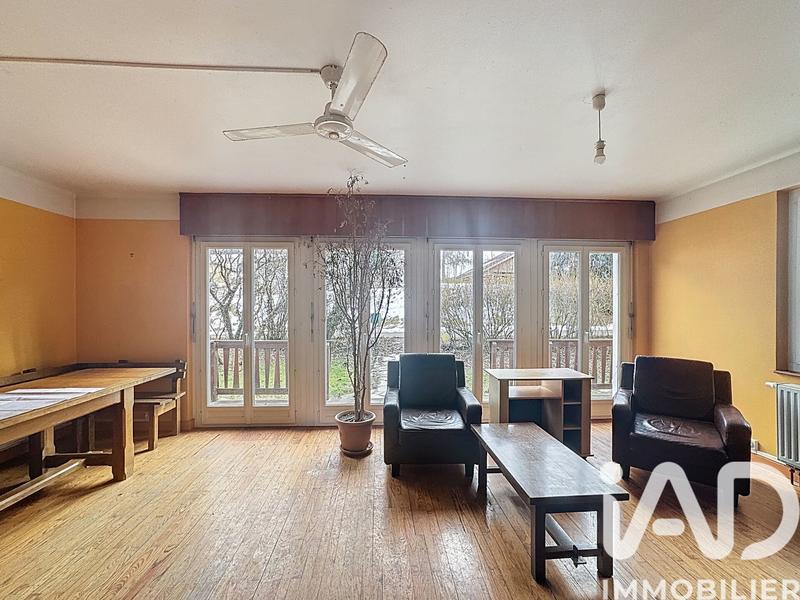 Maison - 163 m² - 9 pièces