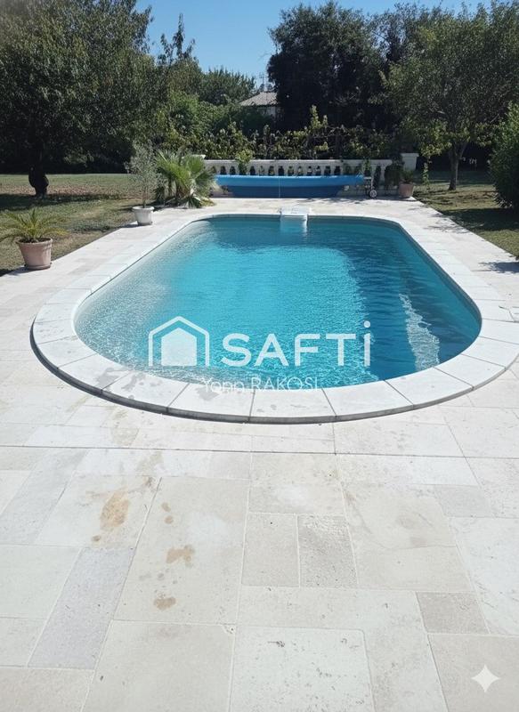 Maison - 292 m² - 8 pièces