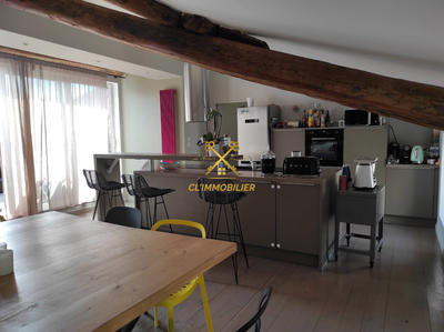 Appartement - 151 m² - 5 pièces