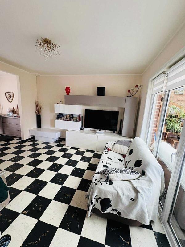 Maison - 150 m² - 8 pièces