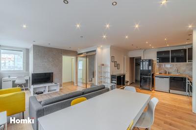 Appartement - 80 m² - 4 pièces