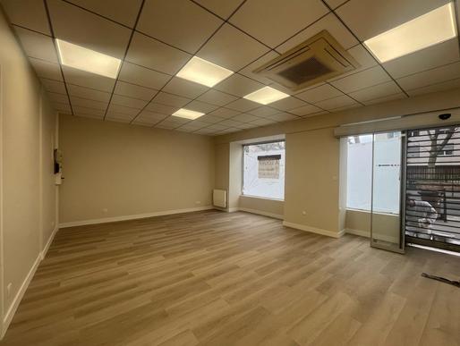 Local commercial - 101 m²
