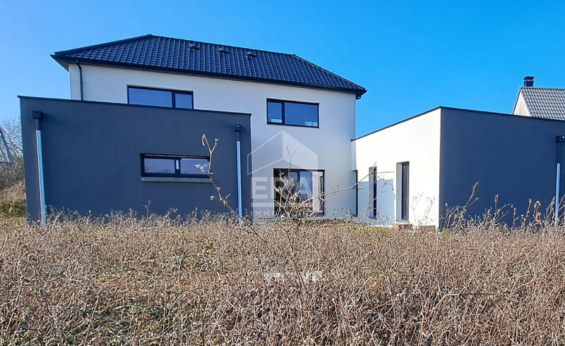 Maison - 180 m² - 7 pièces