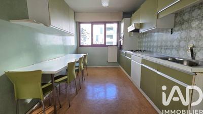 Appartement - 85 m² - 4 pièces